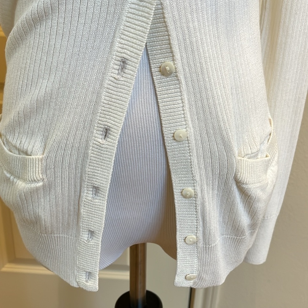 NWOT Gap sweater - Picture 6 of 9